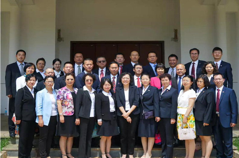 我省5名农工党员参加援助马达加斯加医疗队