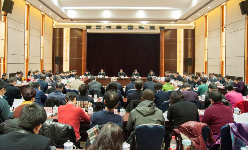 郭天康主委在甘肃省委召开的促进特色优势产业发展调研协商座谈会上建言献策