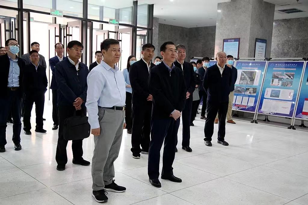 杨震带队赴甘肃、陕西开展组织工作、内部监督工作调研