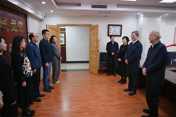 甘肃省政协主席庄国泰走访农工党甘肃省委会机关