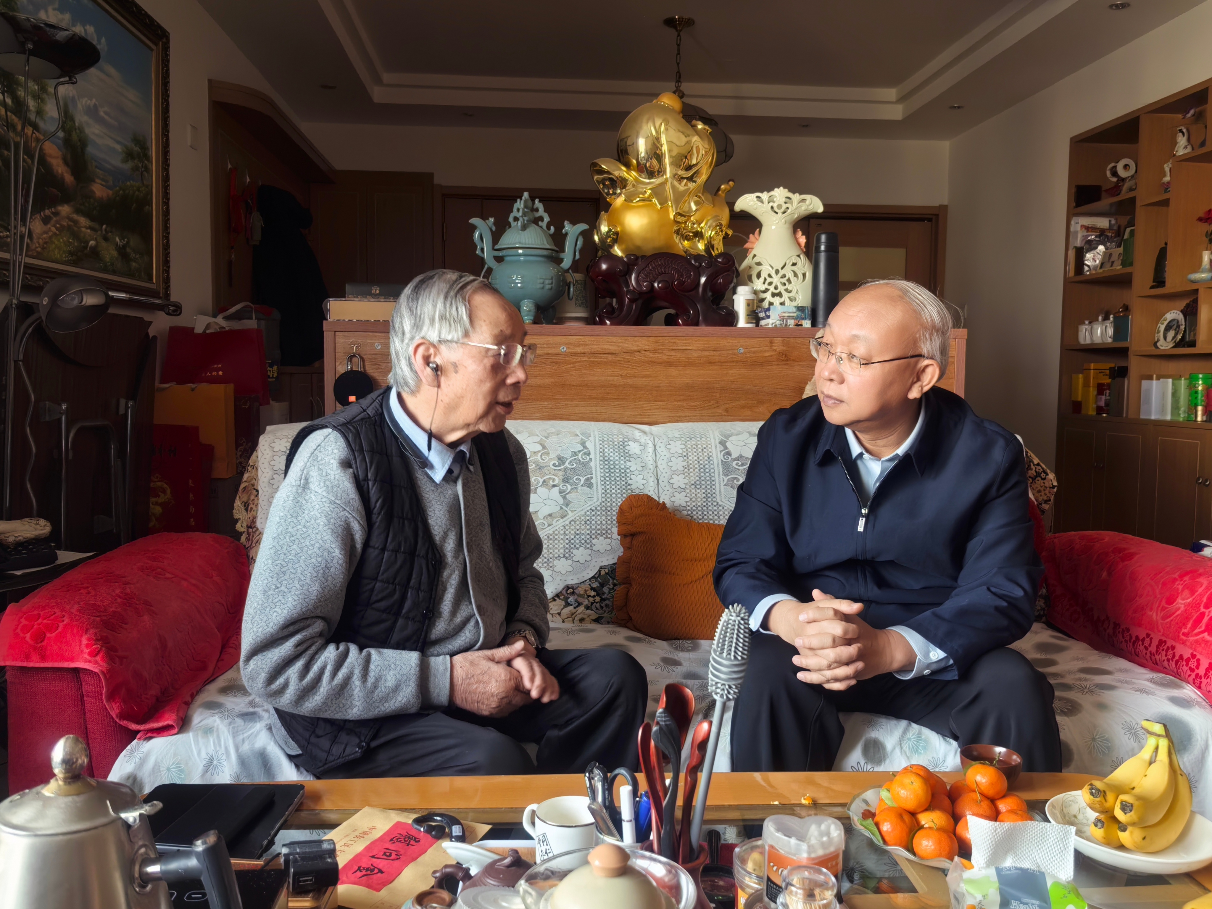 郭天康走访慰问农工党甘肃省委会退休老同志