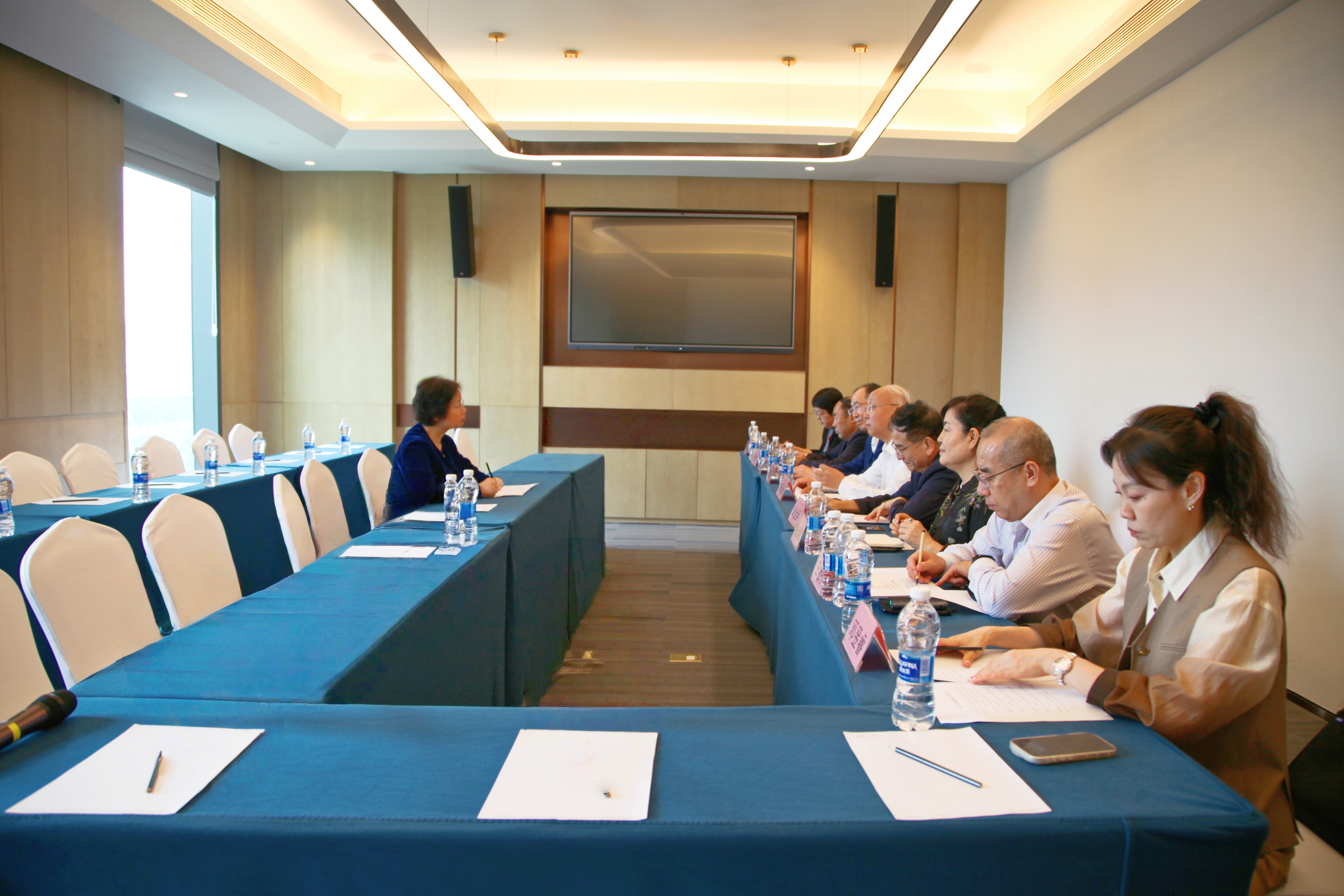 吕忠梅与甘肃省委会领导班子座谈