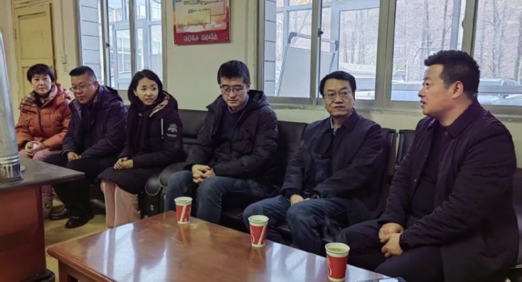 农工党甘肃省委会机关赴临潭县走访慰问结对关爱对象